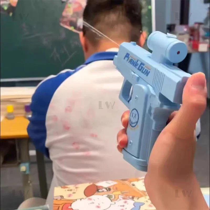 Prankgun,  Wasserspritzpistole mit Doppelter Spritzseite