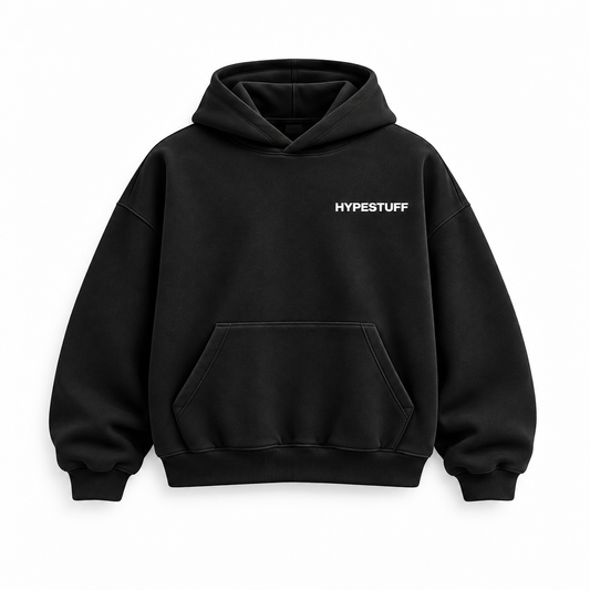 HYPESTUFF Winter26 Oversized Hoodie Schwarz – Vorderansicht. Designvisualisierung.